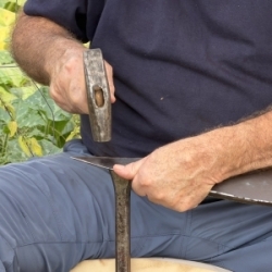 Eskuzko lanak